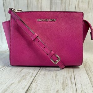 HOT PINK!! Michael Kors Crossbody